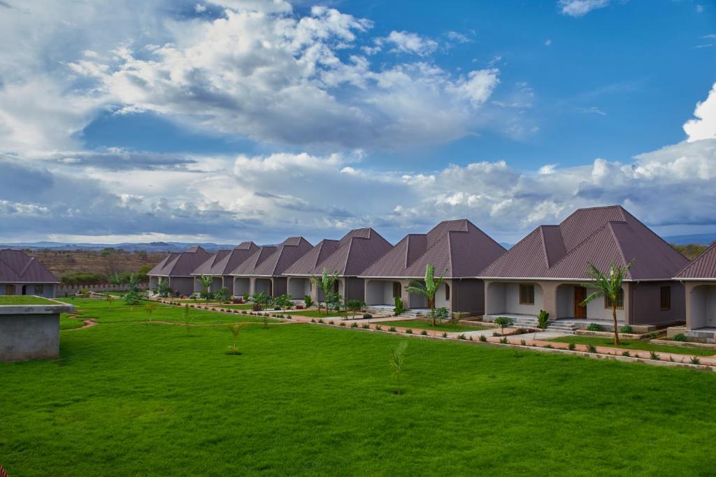 Ngorongoro lodge garden